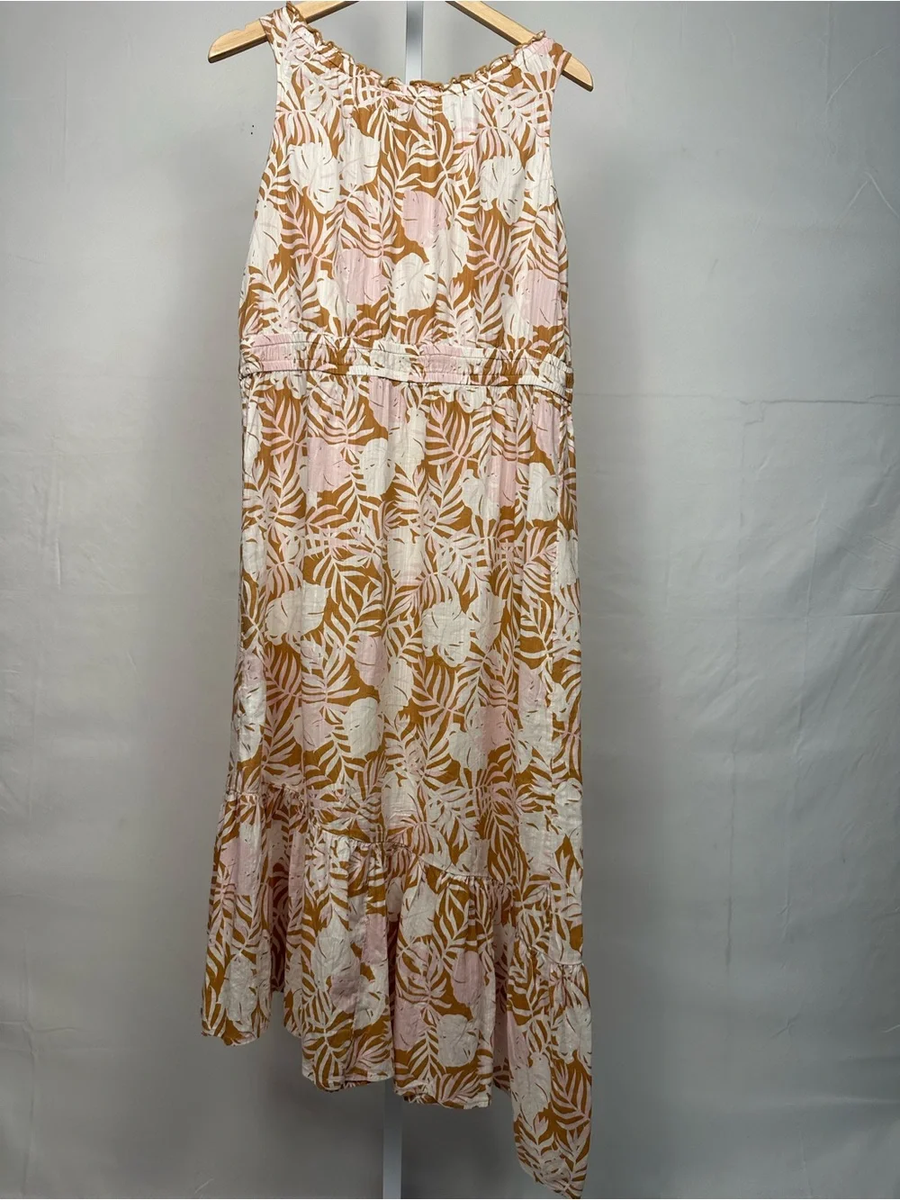 SO Plus Tropical Leaf Print Sleeveless Midi Dress Women’s Pink Tan